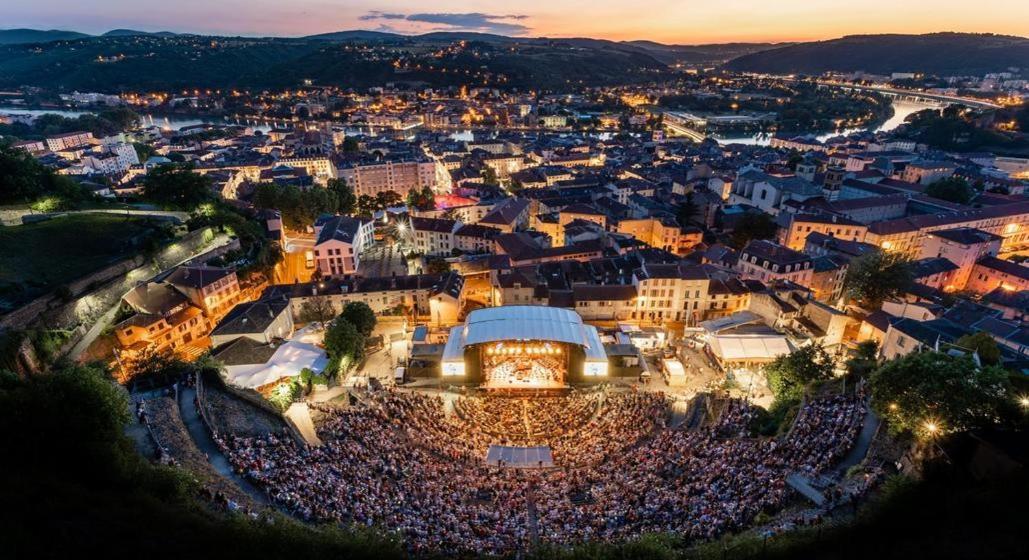 La Belcombe Lägenhet Sainte-Colombe  Exteriör bild